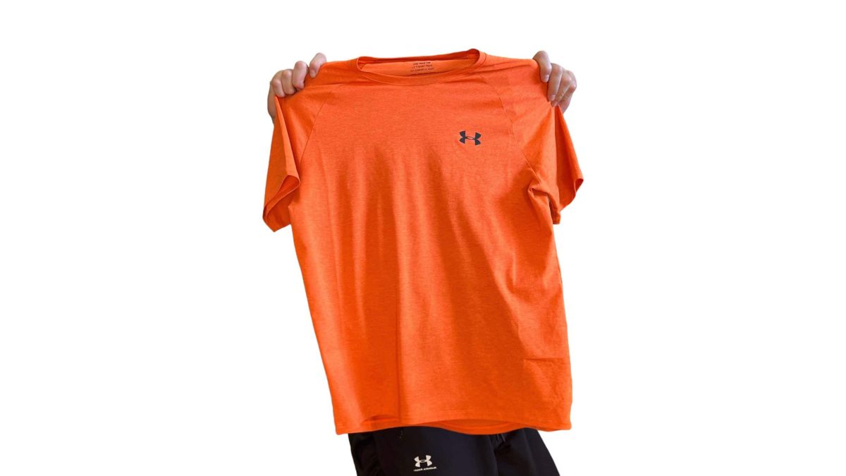 Camiseta deportiva Under Armour naranja para saltar la cuerda, transpirable y ligera
